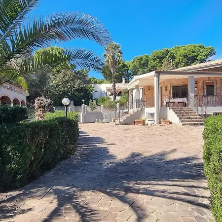 Virginia Apartment Porto Pino