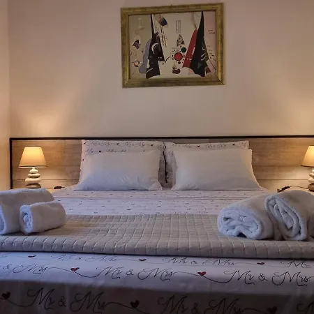 Virginia Apartment